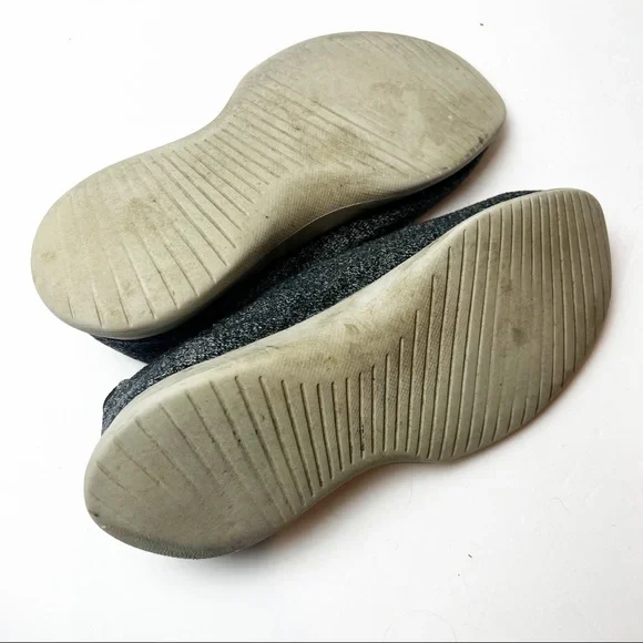 Allbirds | Men's Gray Merino Wool Runners - Picture 6 of 8